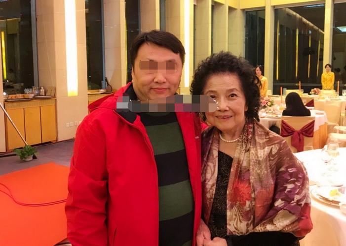新澳门彩历史开奖记录走势图表和歌手突发脑溢血去世与著名歌唱家脑溢血