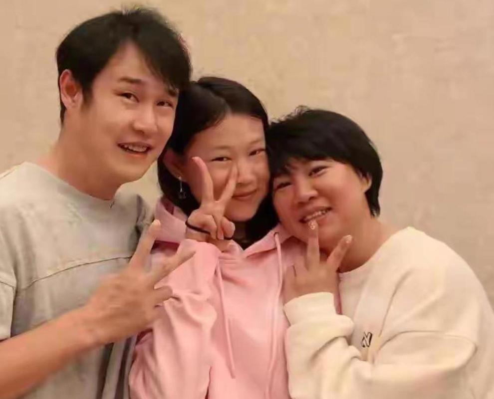 新澳门开奖记录新纪录和小沈阳女儿将出道与小沈阳女儿最近